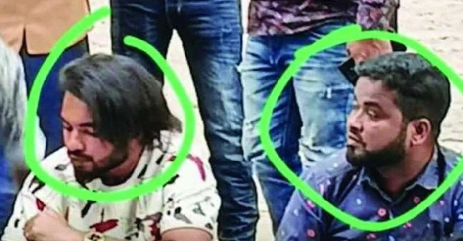 হাসনাত আবদুল্লাহর নির্বাচনী প্রচারণা সভা থেকে সন্দেহভাজন দুই যুবক আটক